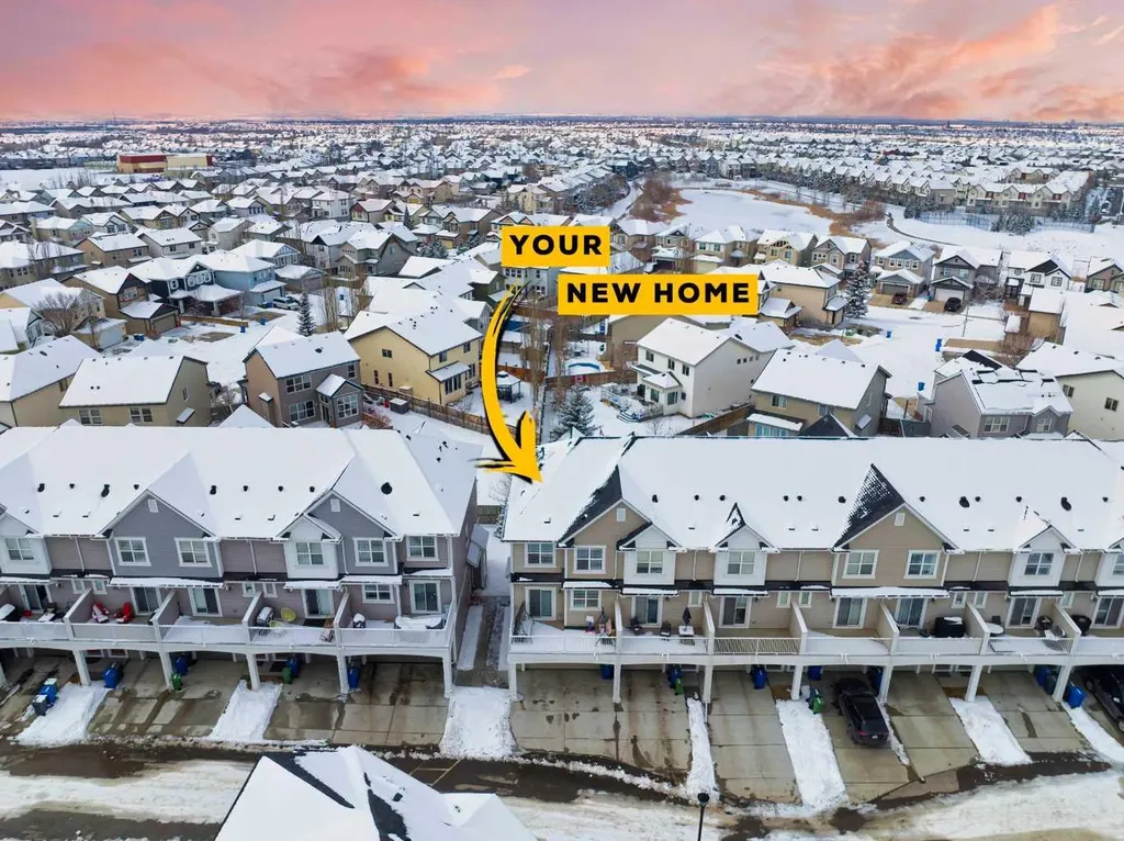 438 Copperstone Manor SE Calgary AB T2Z 5G4