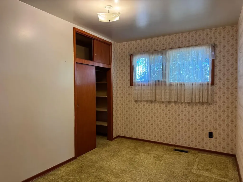 10317 114 Street Fairview AB T0H 1L0