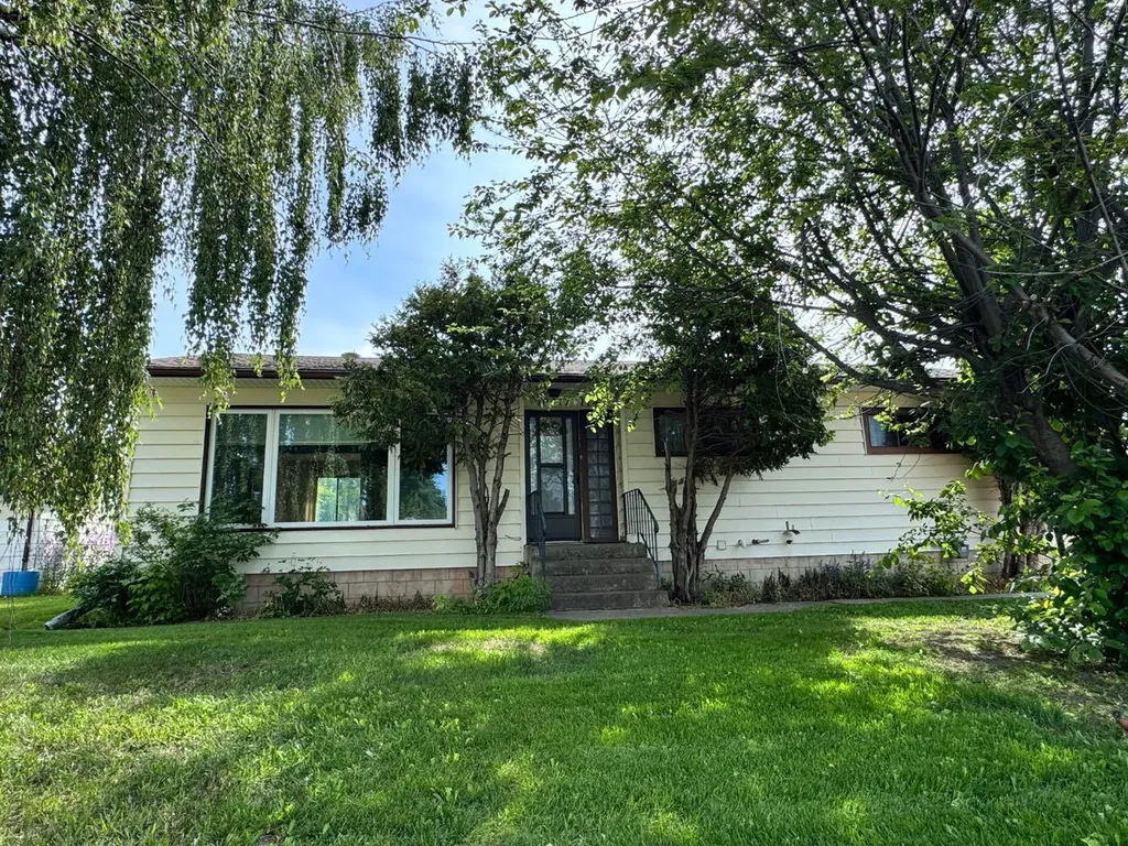10317 114 Street Fairview AB T0H 1L0