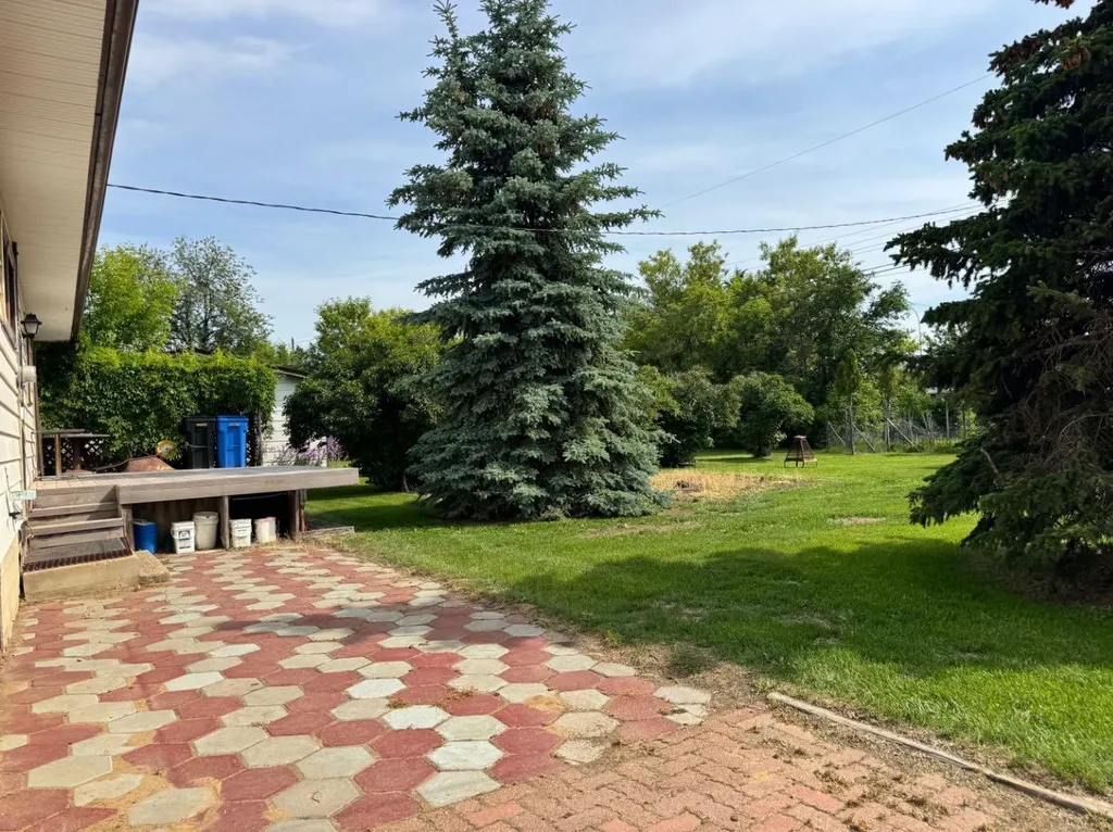 10317 114 Street Fairview AB T0H 1L0
