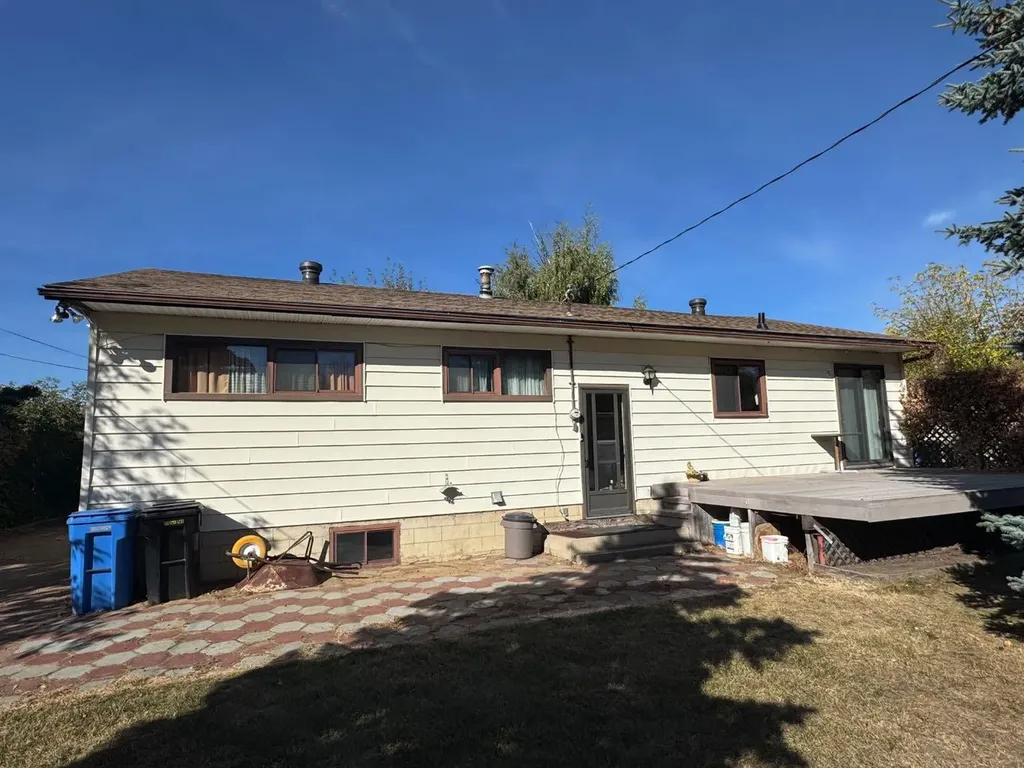 10317 114 Street Fairview AB T0H 1L0