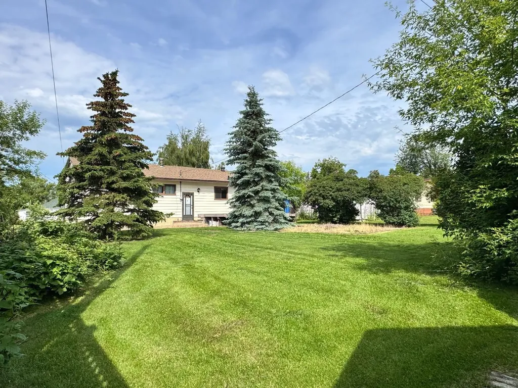 10317 114 Street Fairview AB T0H 1L0