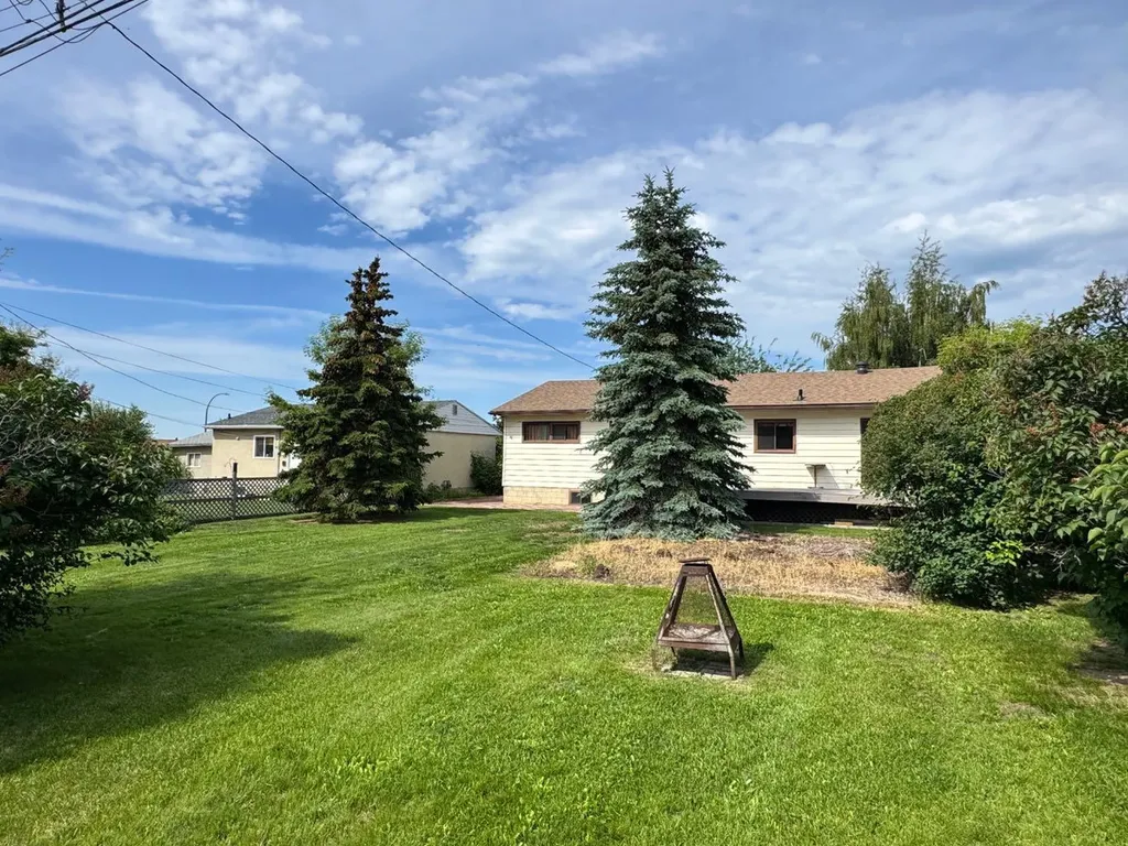 10317 114 Street Fairview AB T0H 1L0