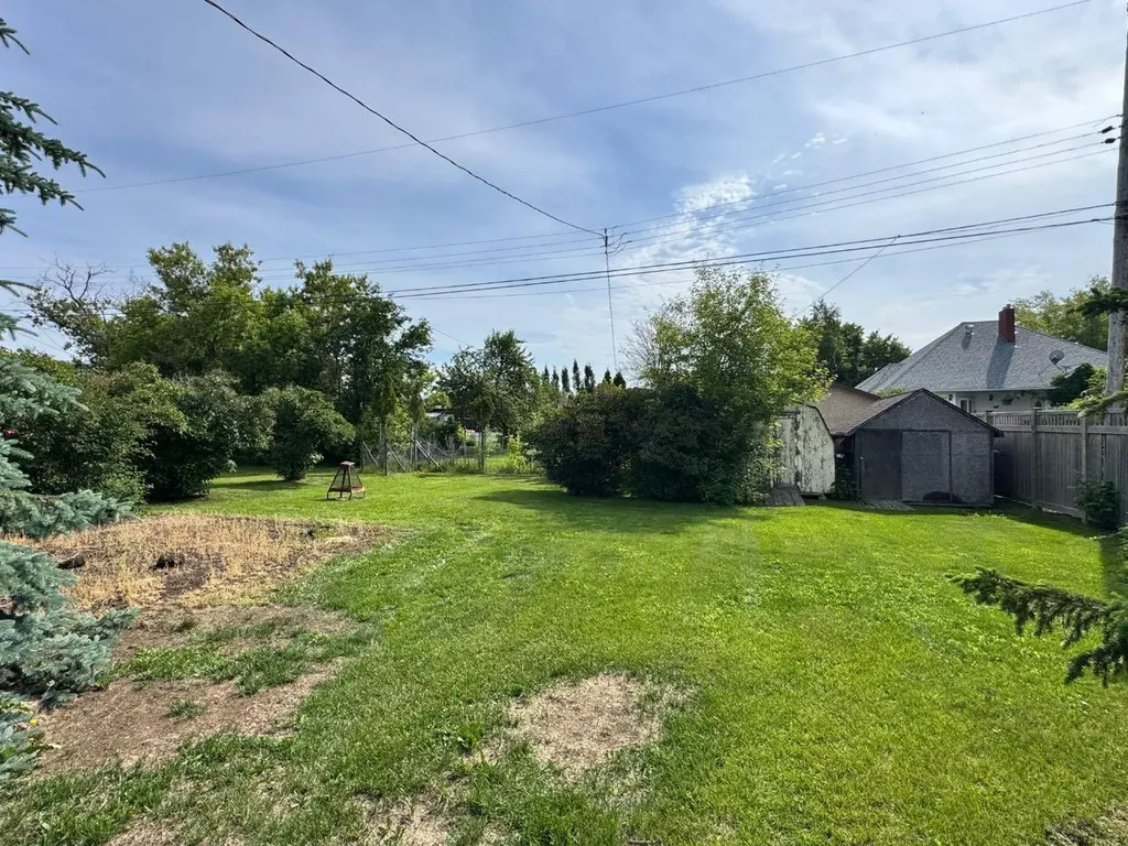 10317 114 Street Fairview AB T0H 1L0