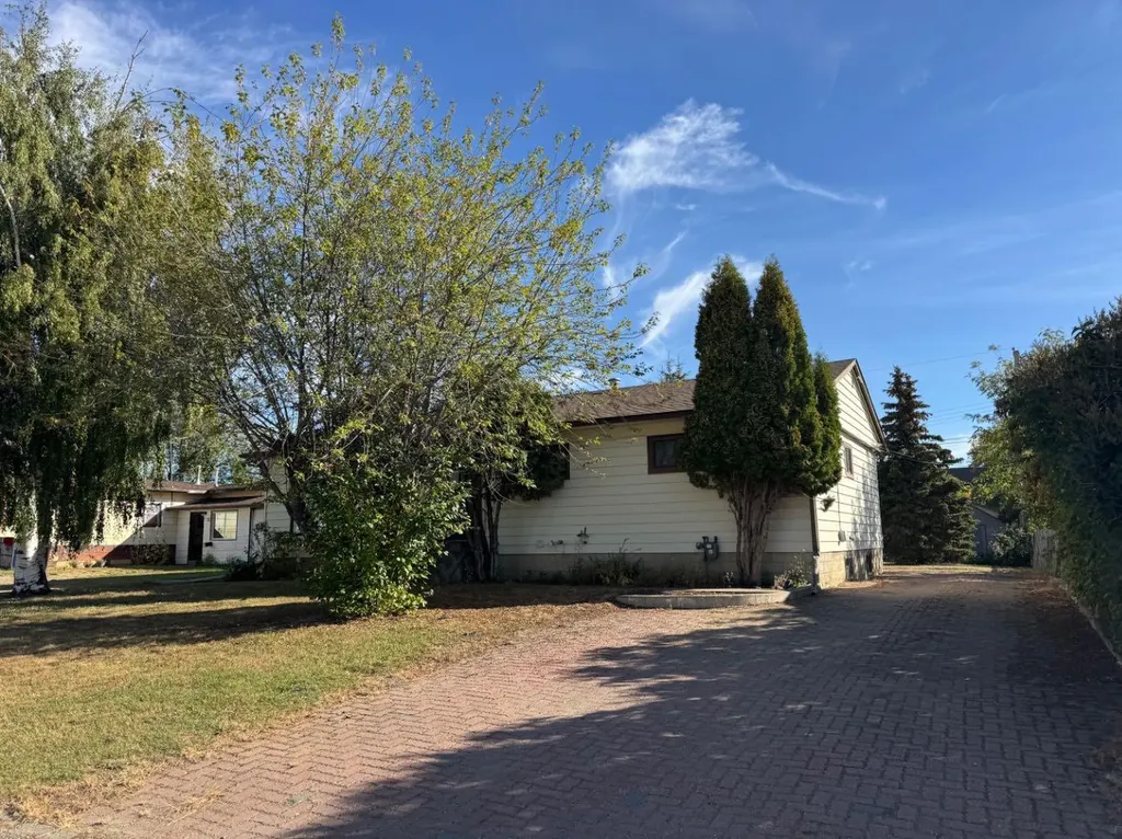 10317 114 Street Fairview AB T0H 1L0