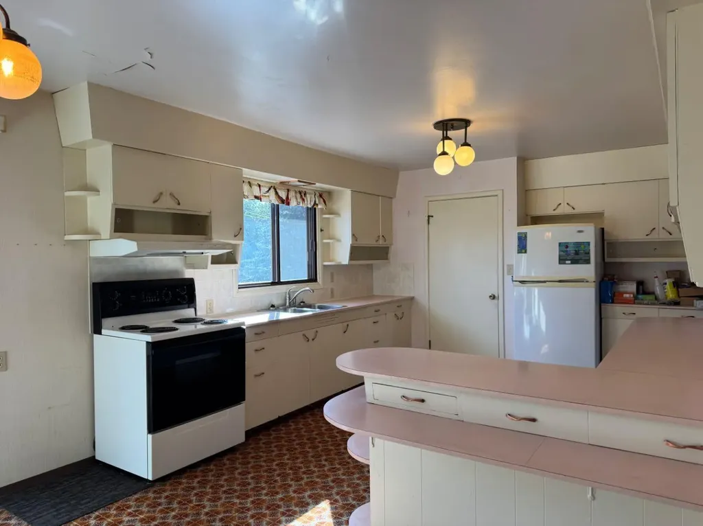 10317 114 Street Fairview AB T0H 1L0