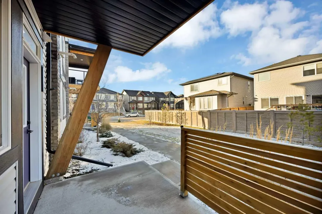 10060 46 Street NE Calgary AB T3J 2H8