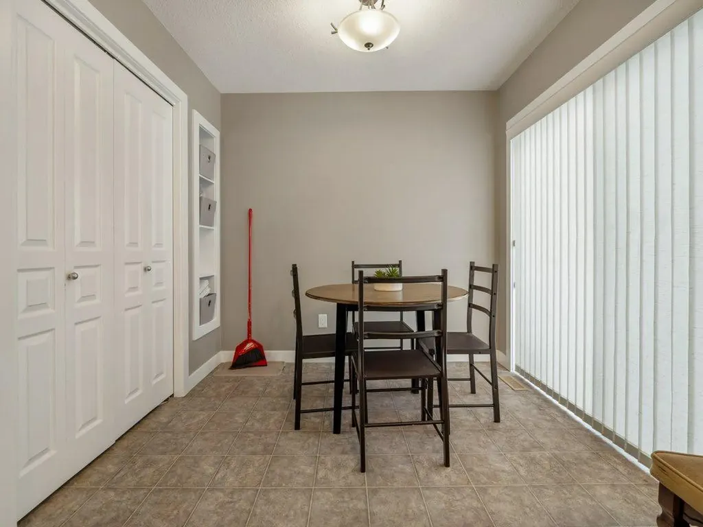221 Silkstone Road W Lethbridge AB T1J 4J9