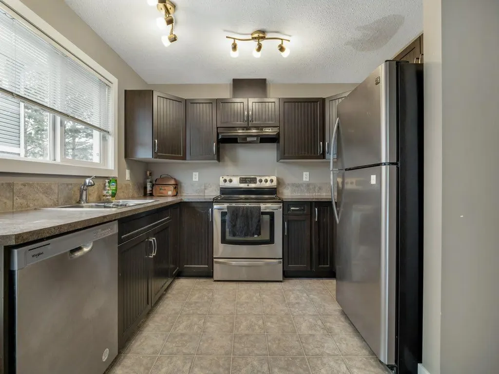 221 Silkstone Road W Lethbridge AB T1J 4J9