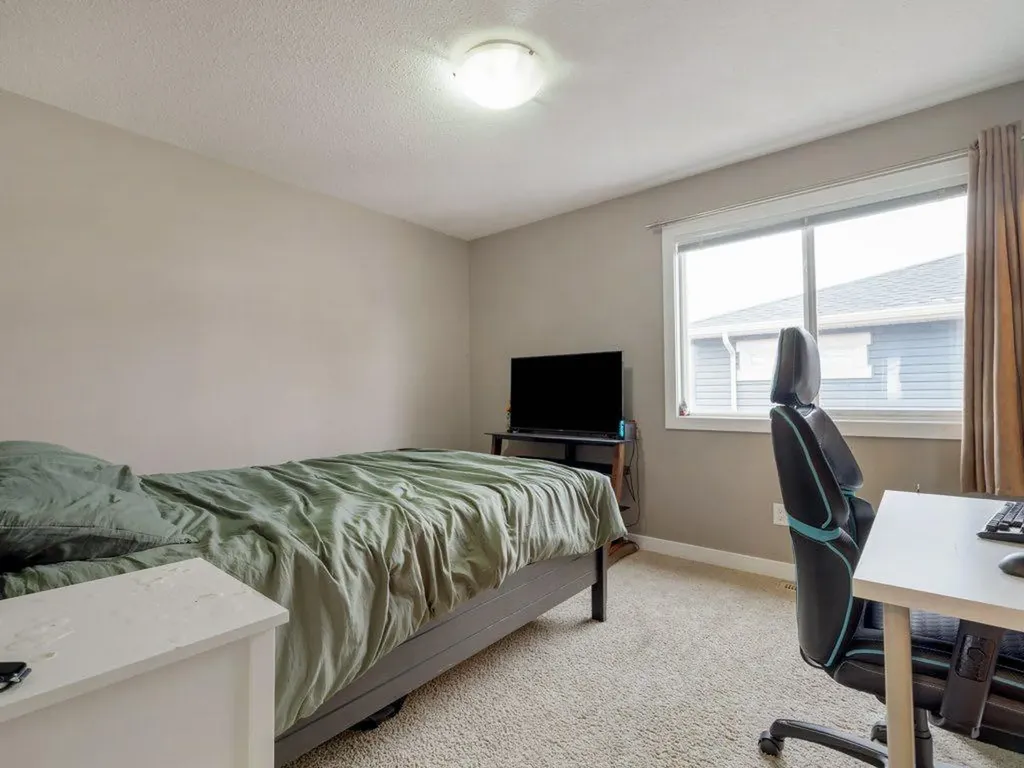 221 Silkstone Road W Lethbridge AB T1J 4J9