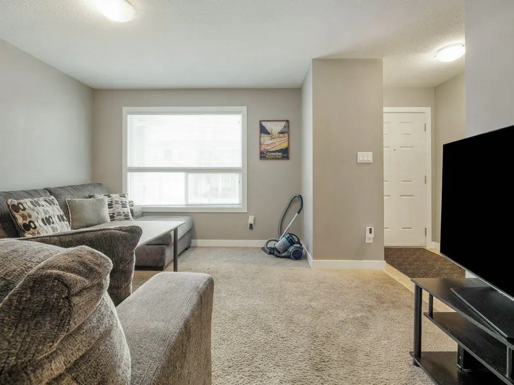221 Silkstone Road W Lethbridge AB T1J 4J9