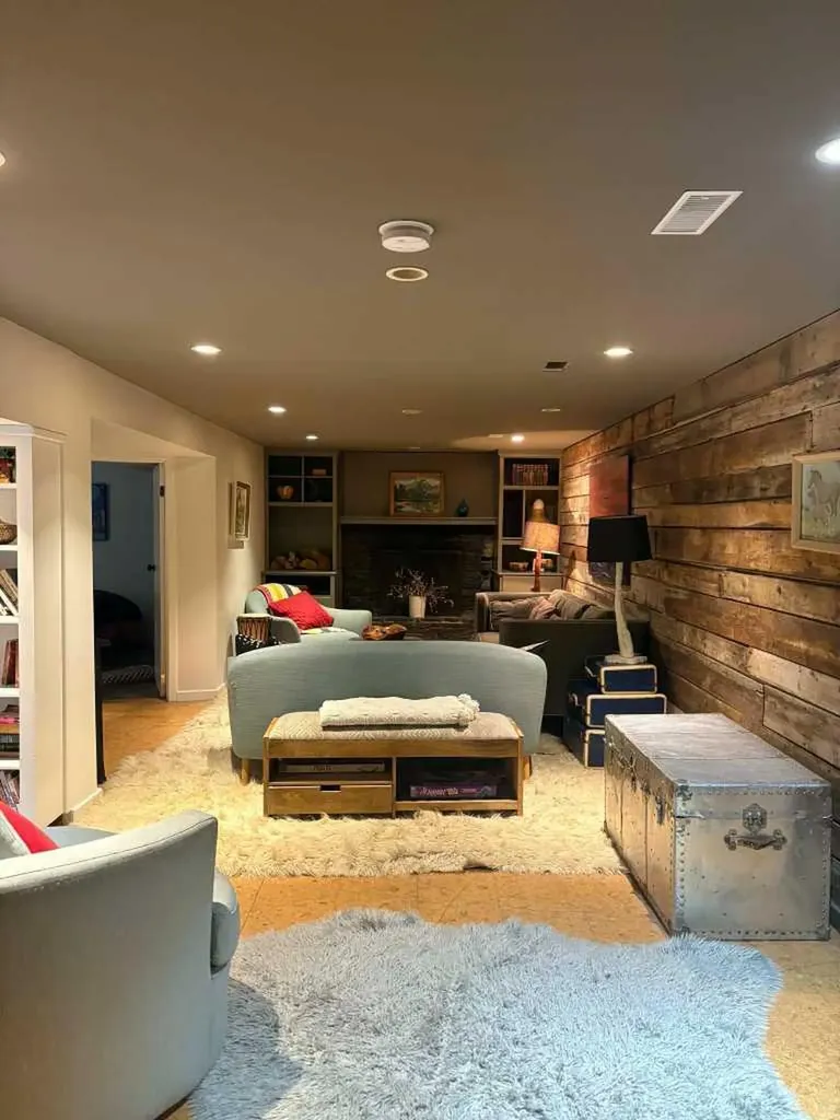 29 Windermere Road SW Calgary AB T3C 3K2