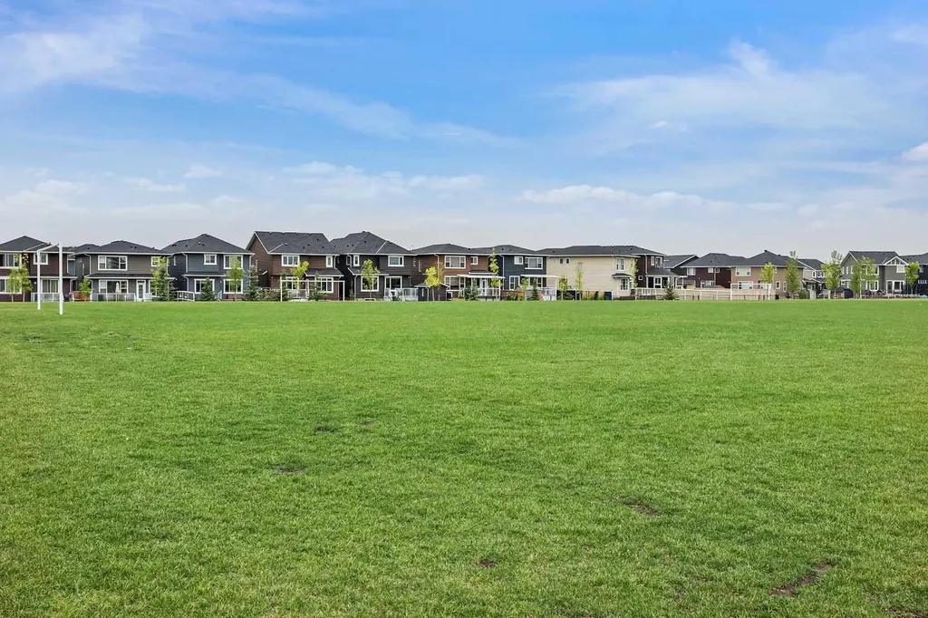 132 Red Embers Link NE Calgary AB T3N 2X8