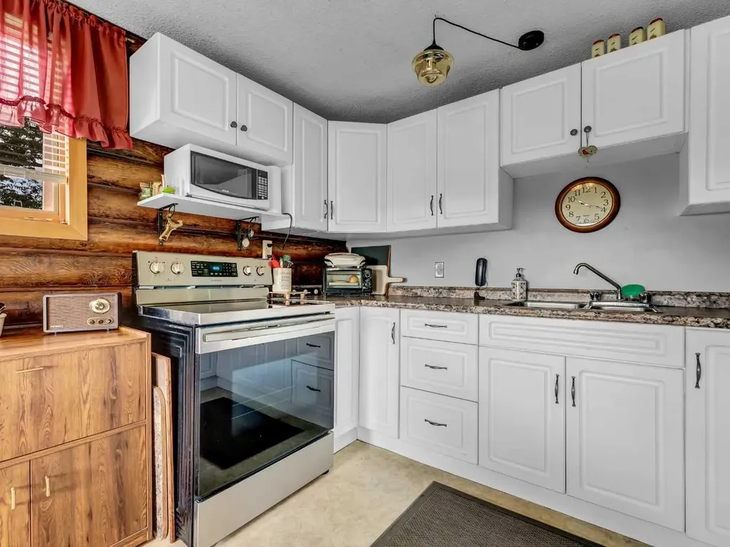 12228 Range Road 64 Rural Cypress County AB T1A7G5