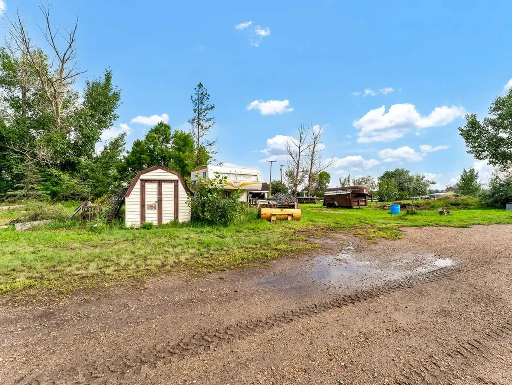 12228 Range Road 64 Rural Cypress County AB T1A7G5