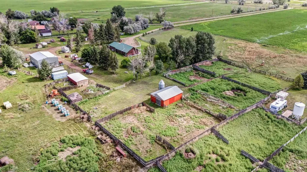 12228 Range Road 64 Rural Cypress County AB T1A7G5