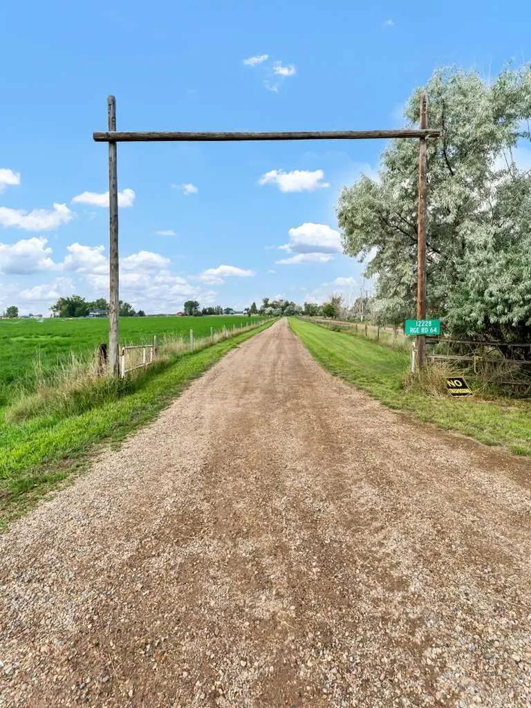 12228 Range Road 64 Rural Cypress County AB T1A7G5