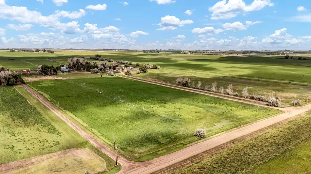 12228 Range Road 64 Rural Cypress County AB T1A7G5