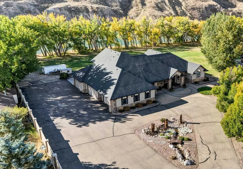 29 Sunvalley Court SW Rural Cypress County AB T0J 2P0