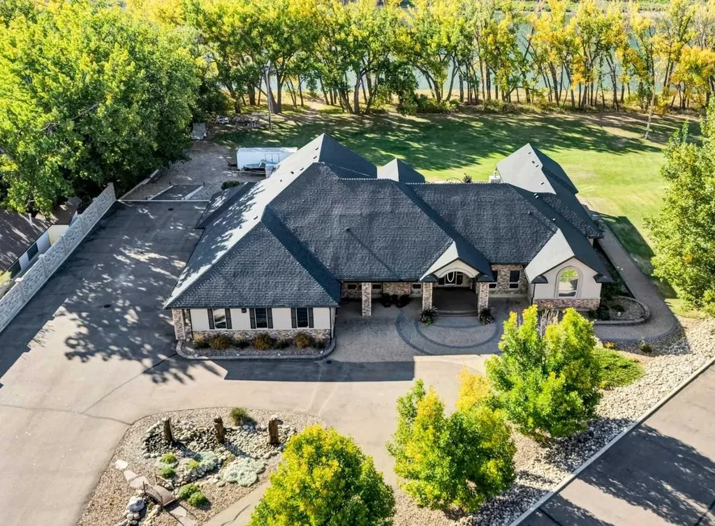 29 Sunvalley Court SW Rural Cypress County AB T0J 2P0