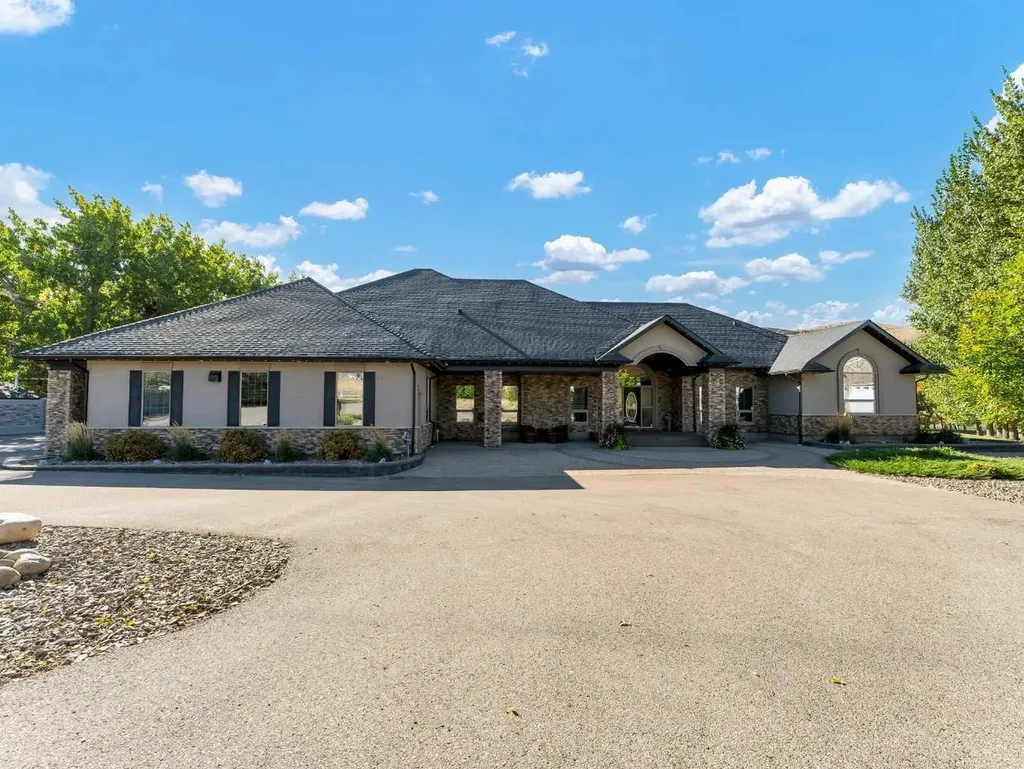29 Sunvalley Court SW Rural Cypress County AB T0J 2P0