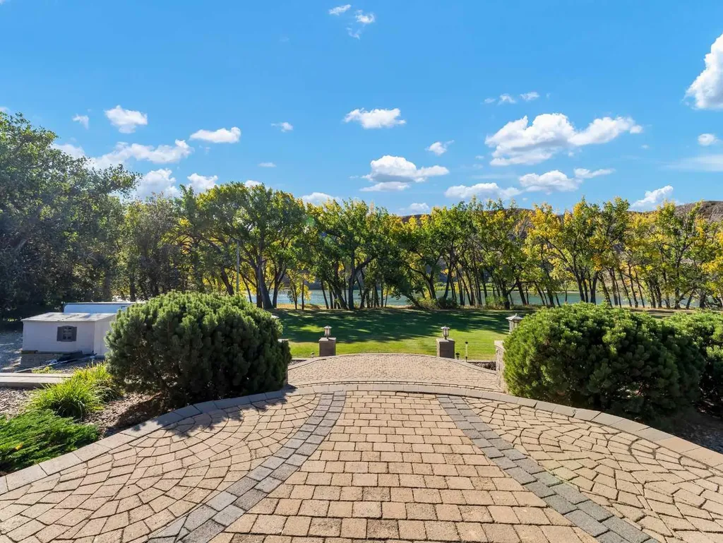 29 Sunvalley Court SW Rural Cypress County AB T0J 2P0