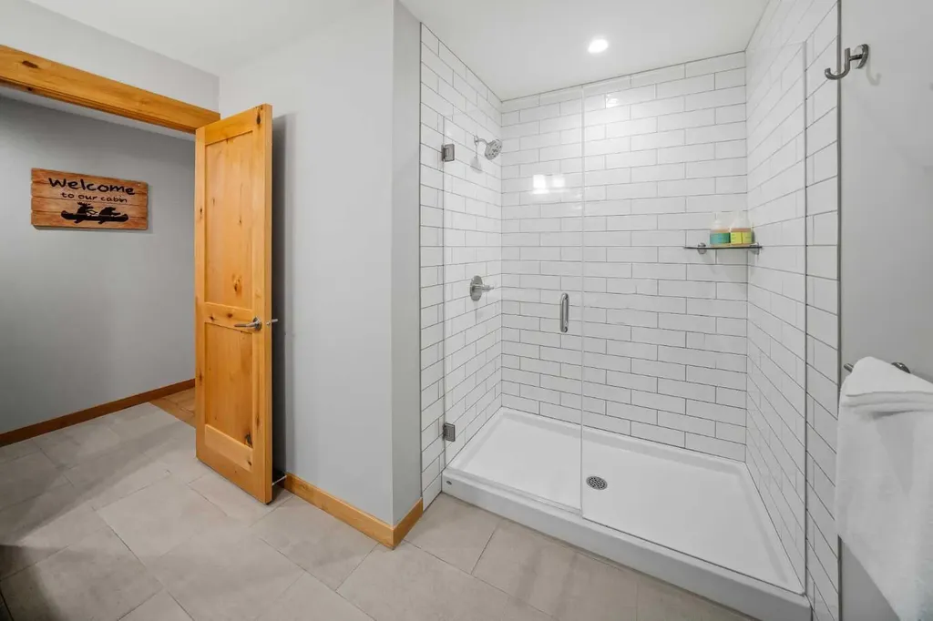 905 Spring Creek Drive Canmore AB T1W 0L9