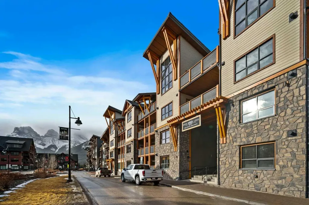 905 Spring Creek Drive Canmore AB T1W 0L9