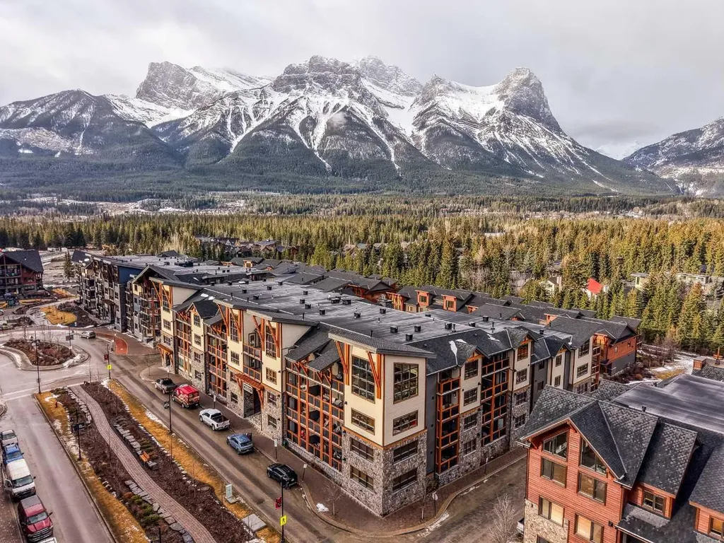 905 Spring Creek Drive Canmore AB T1W 0L9