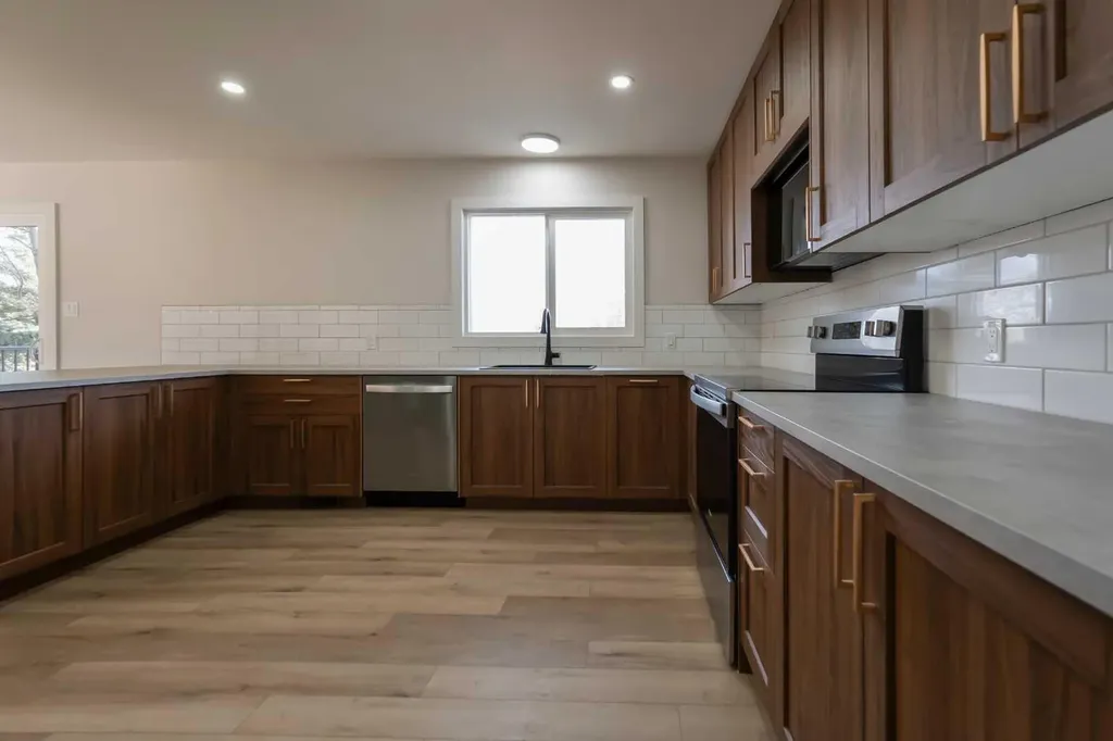 86 Carleton Place W Lethbridge AB T1K 3X6