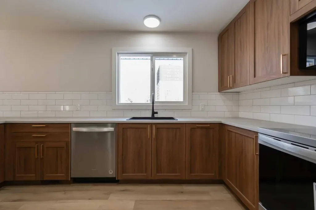 86 Carleton Place W Lethbridge AB T1K 3X6
