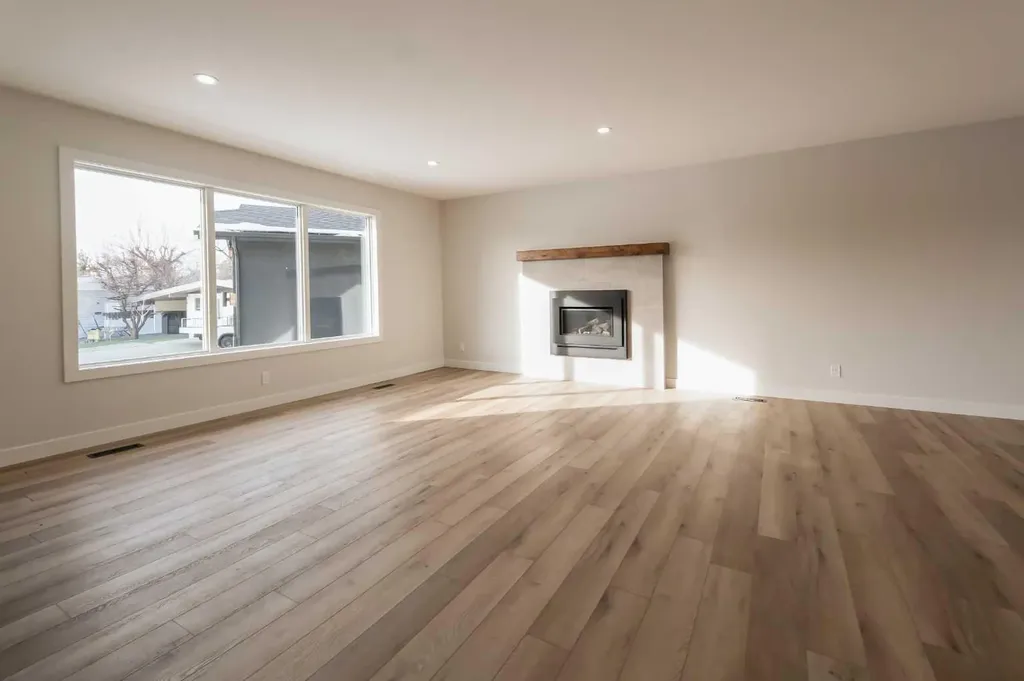 86 Carleton Place W Lethbridge AB T1K 3X6
