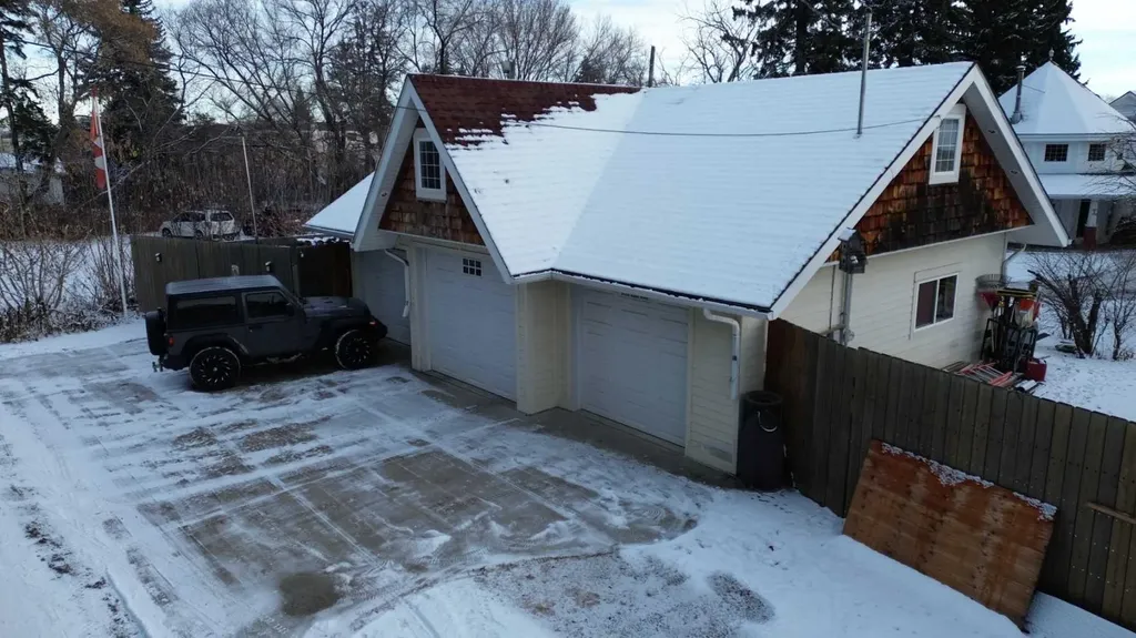 5406 50 Avenue Lacombe AB T4L 1N5