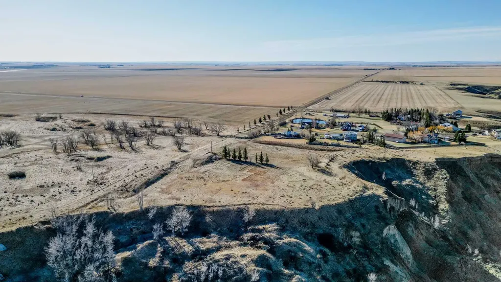 5 Acres Rural Lethbridge County AB T1K 8G5