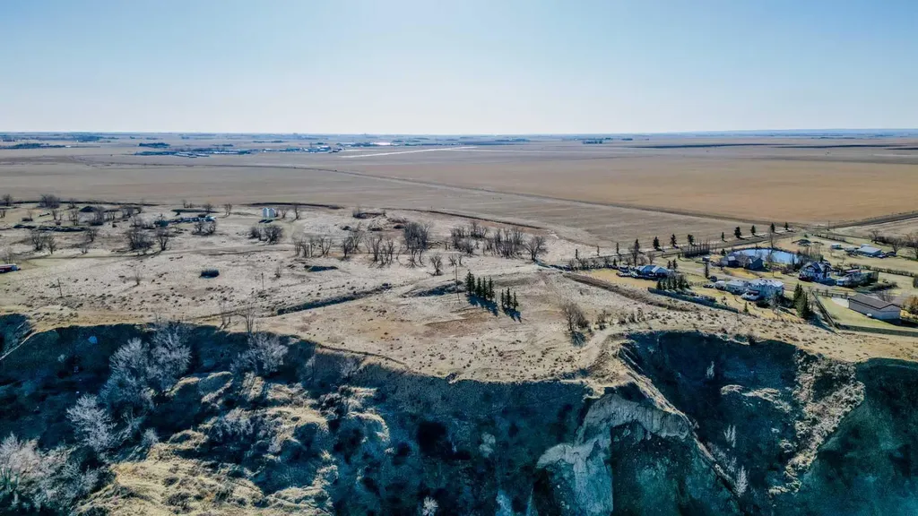 5 Acres Rural Lethbridge County AB T1K 8G5