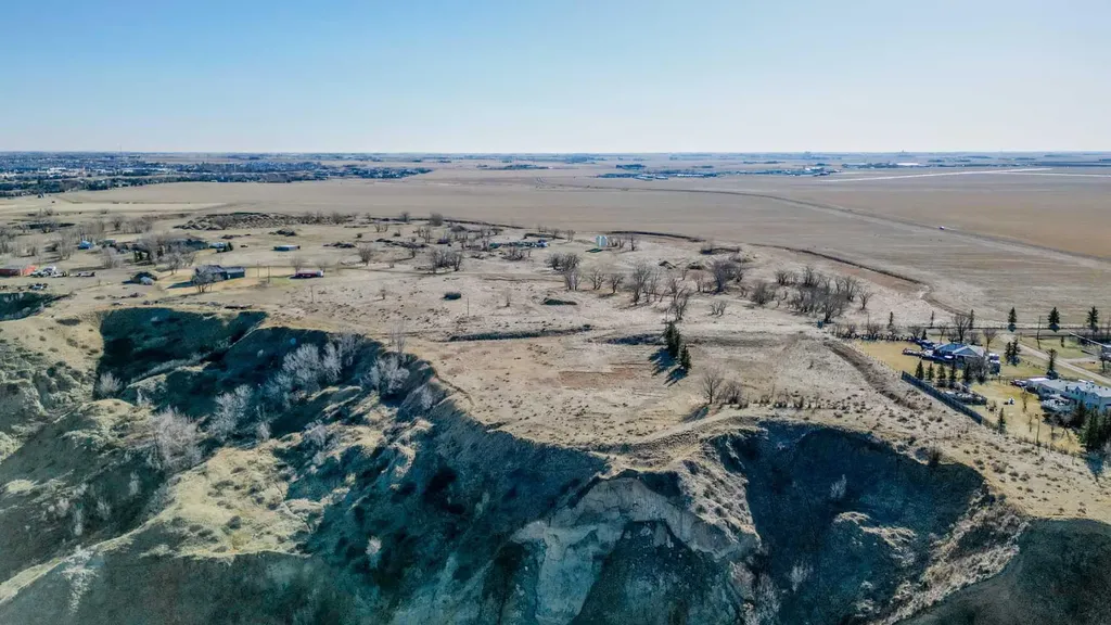 5 Acres Rural Lethbridge County AB T1K 8G5