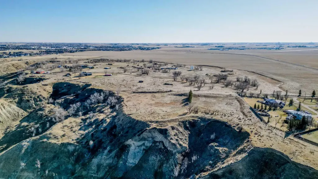 5 Acres Rural Lethbridge County AB T1K 8G5