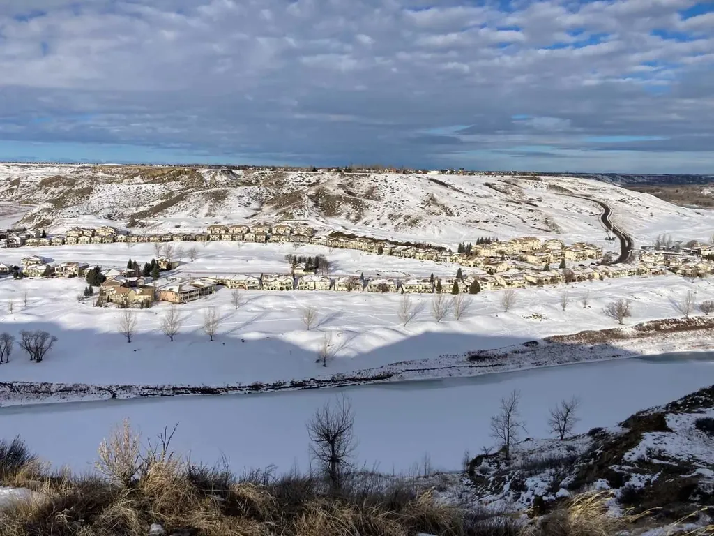 5 Acres Rural Lethbridge County AB T1K 8G5