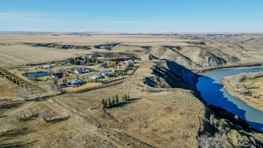 5 Acres Rural Lethbridge County AB T1K 8G5