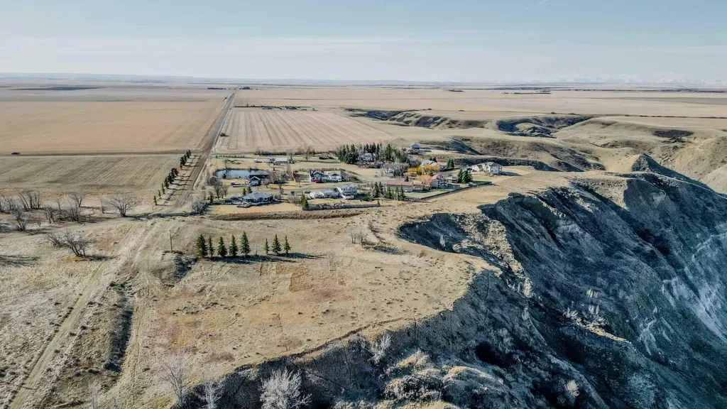5 Acres Rural Lethbridge County AB T1K 8G5
