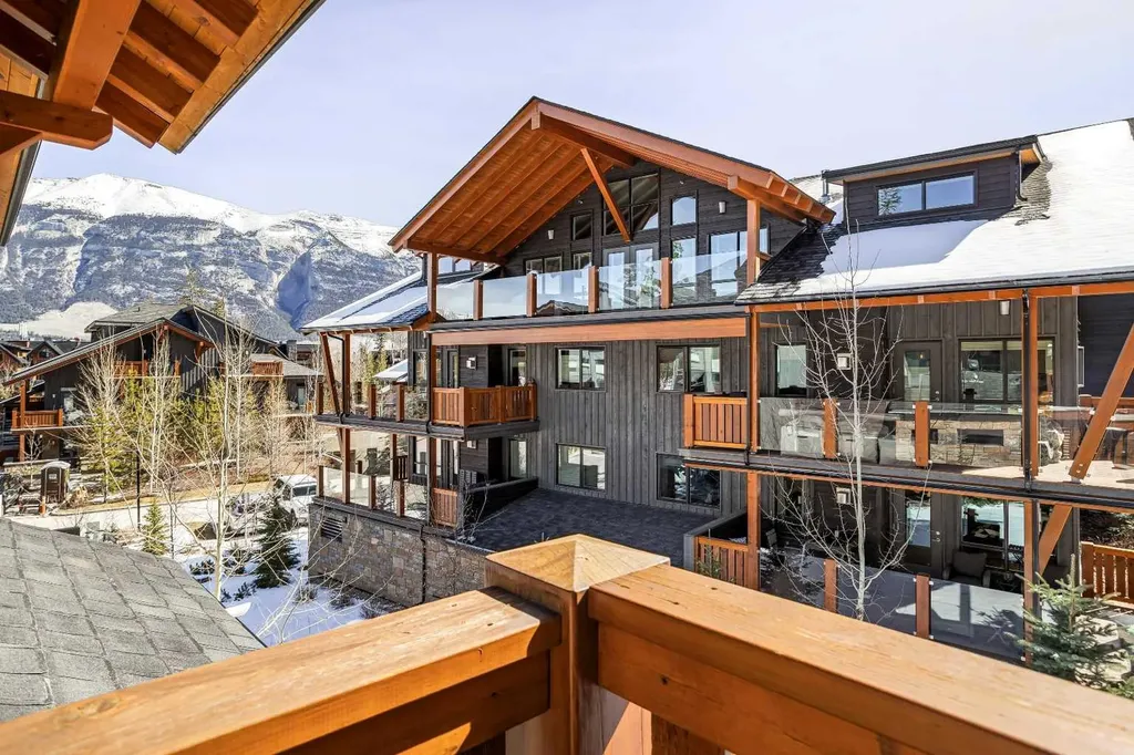 3000 Stewart Creek Drive Canmore AB T1W 0G5