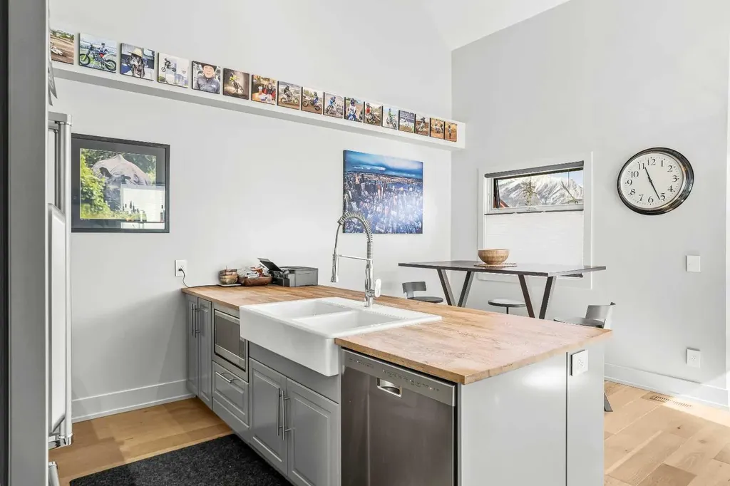 3000 Stewart Creek Drive Canmore AB T1W 0G5