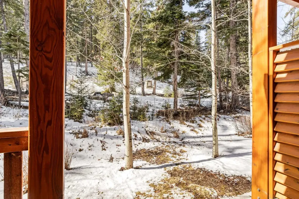 3000 Stewart Creek Drive Canmore AB T1W 0G5