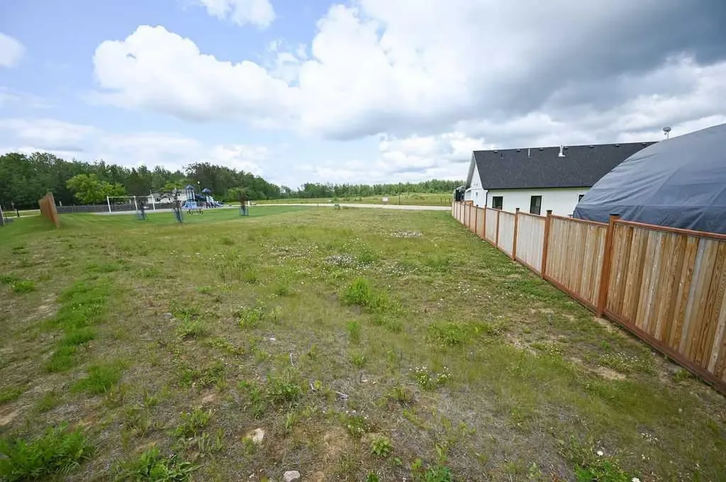 5404 Poplar Lane Athabasca AB T9S 0A8
