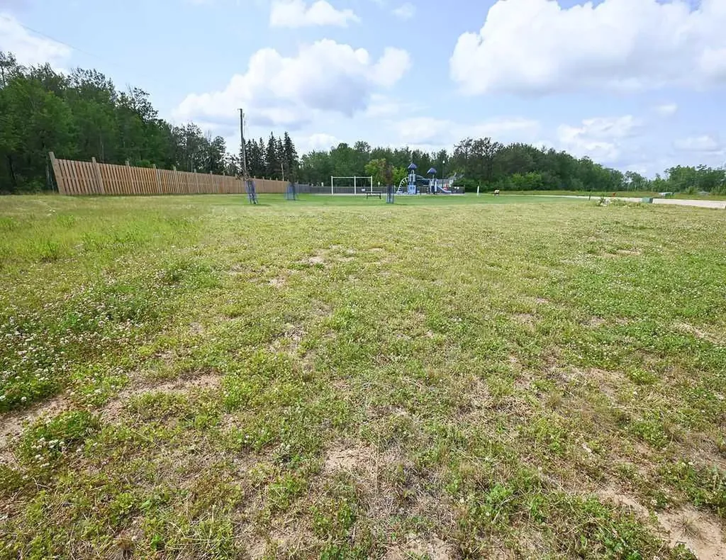 5404 Poplar Lane Athabasca AB T9S 0A8