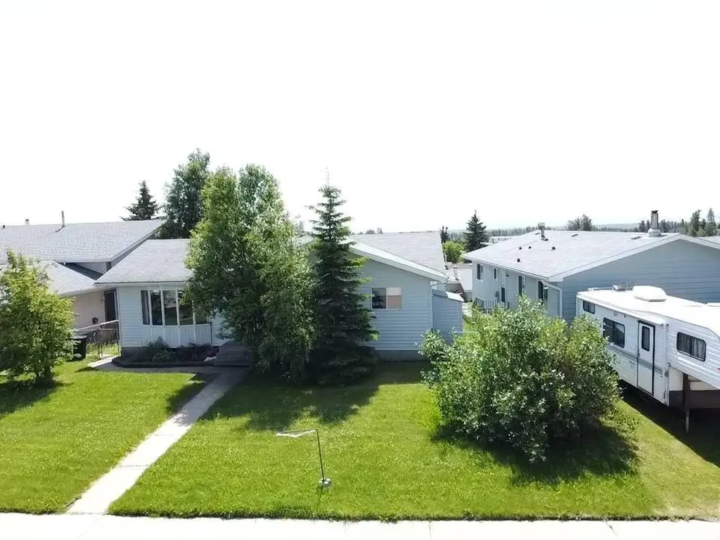 31 Hollinger Drive Swan Hills AB T0G 2C0