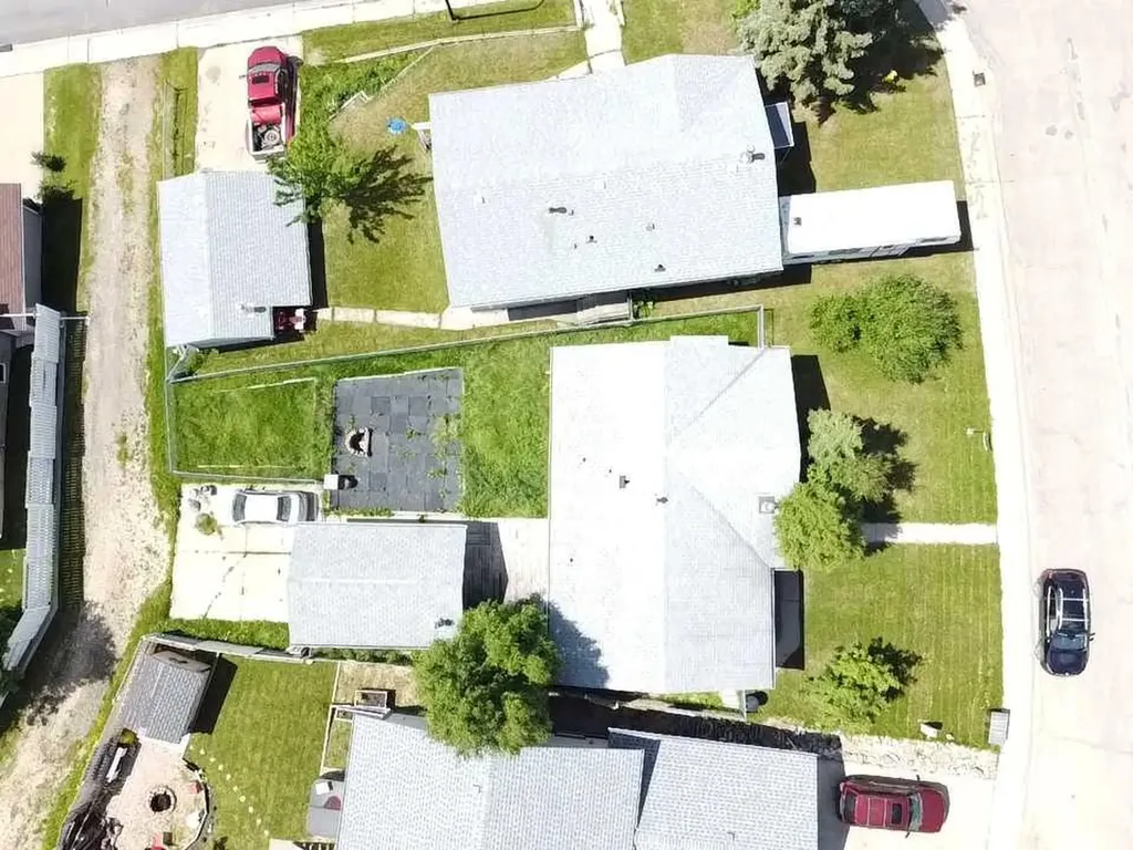 31 Hollinger Drive Swan Hills AB T0G 2C0