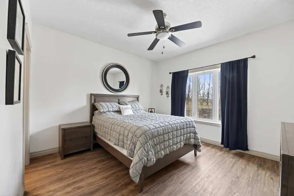 5910 Park Meadows Crescent Olds AB T4H 1Y2