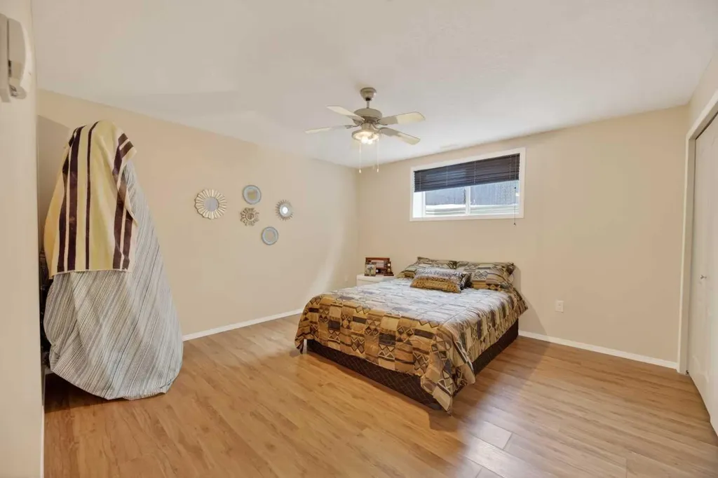 5910 Park Meadows Crescent Olds AB T4H 1Y2