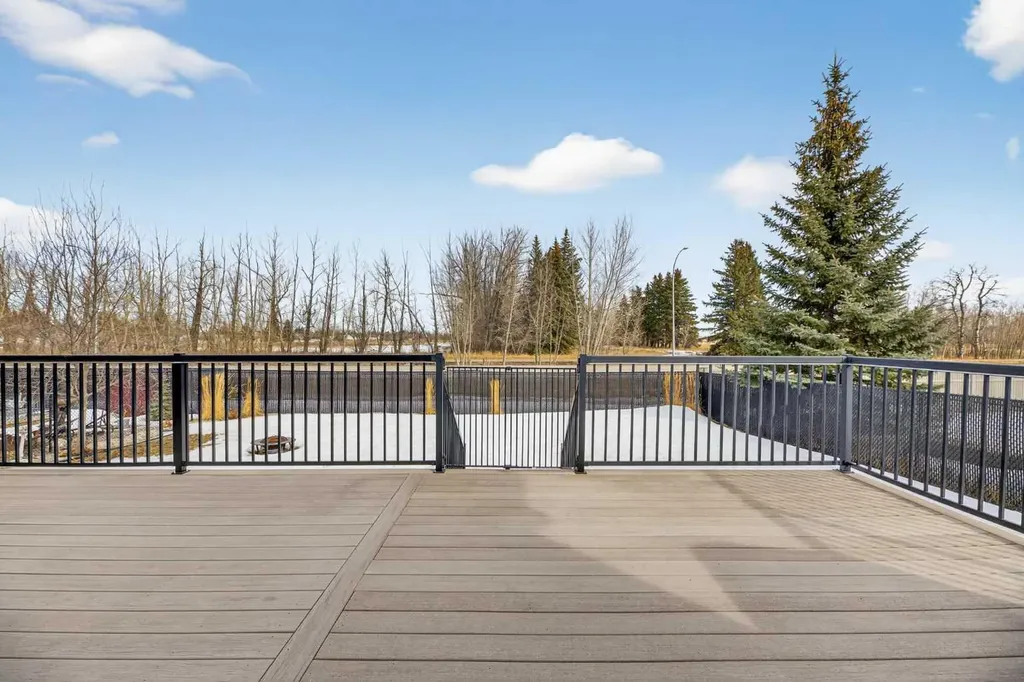 5910 Park Meadows Crescent Olds AB T4H 1Y2
